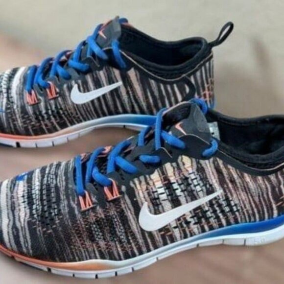 NIKE Free Women’s Size 6.5 5.0 TRFIT 4 PRT Running Cross Trainers 629832-006 - Picture 2 of 10